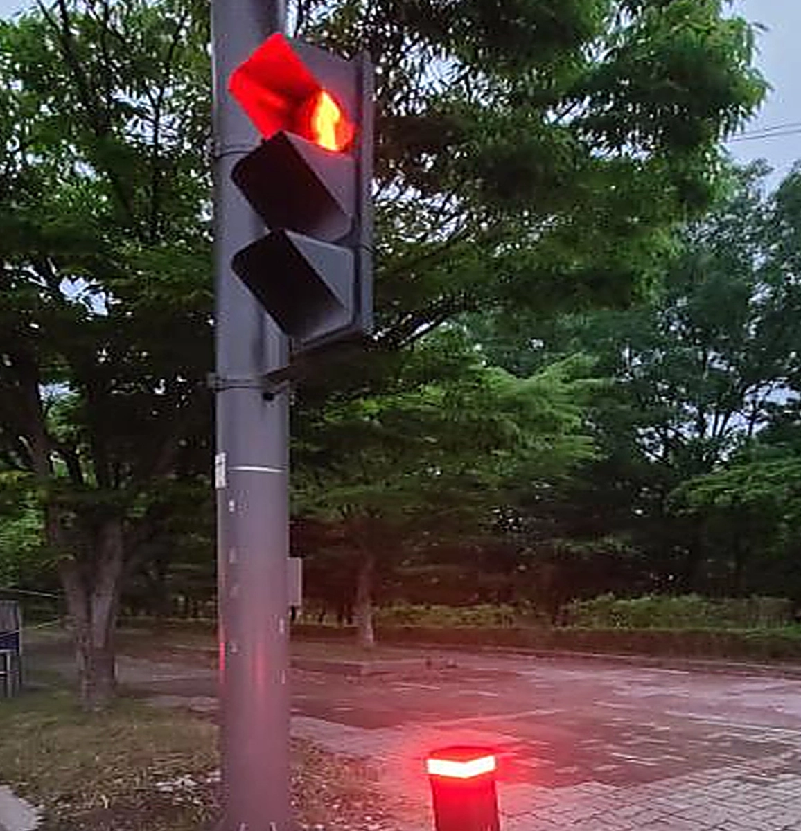 신호등 연동형 볼라드